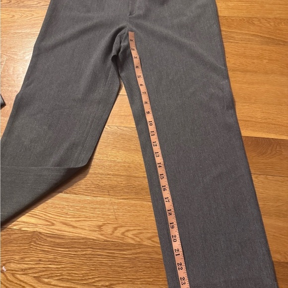 Outfit! (2) Banana Republic trousers + floral top - Picture 11 of 12